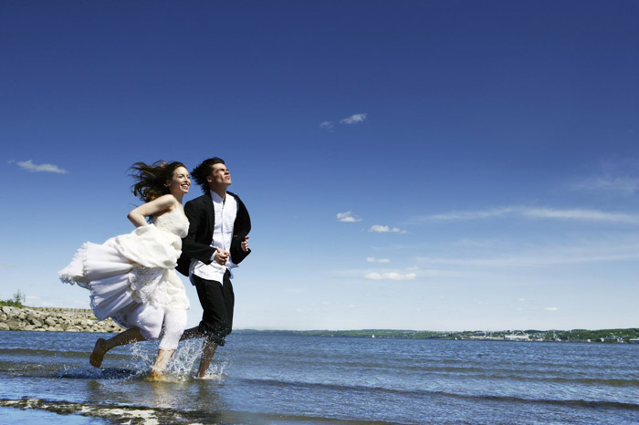 Ready to Tie the Knot? Teeth Whitening Can Make You Shine on Your Big Day